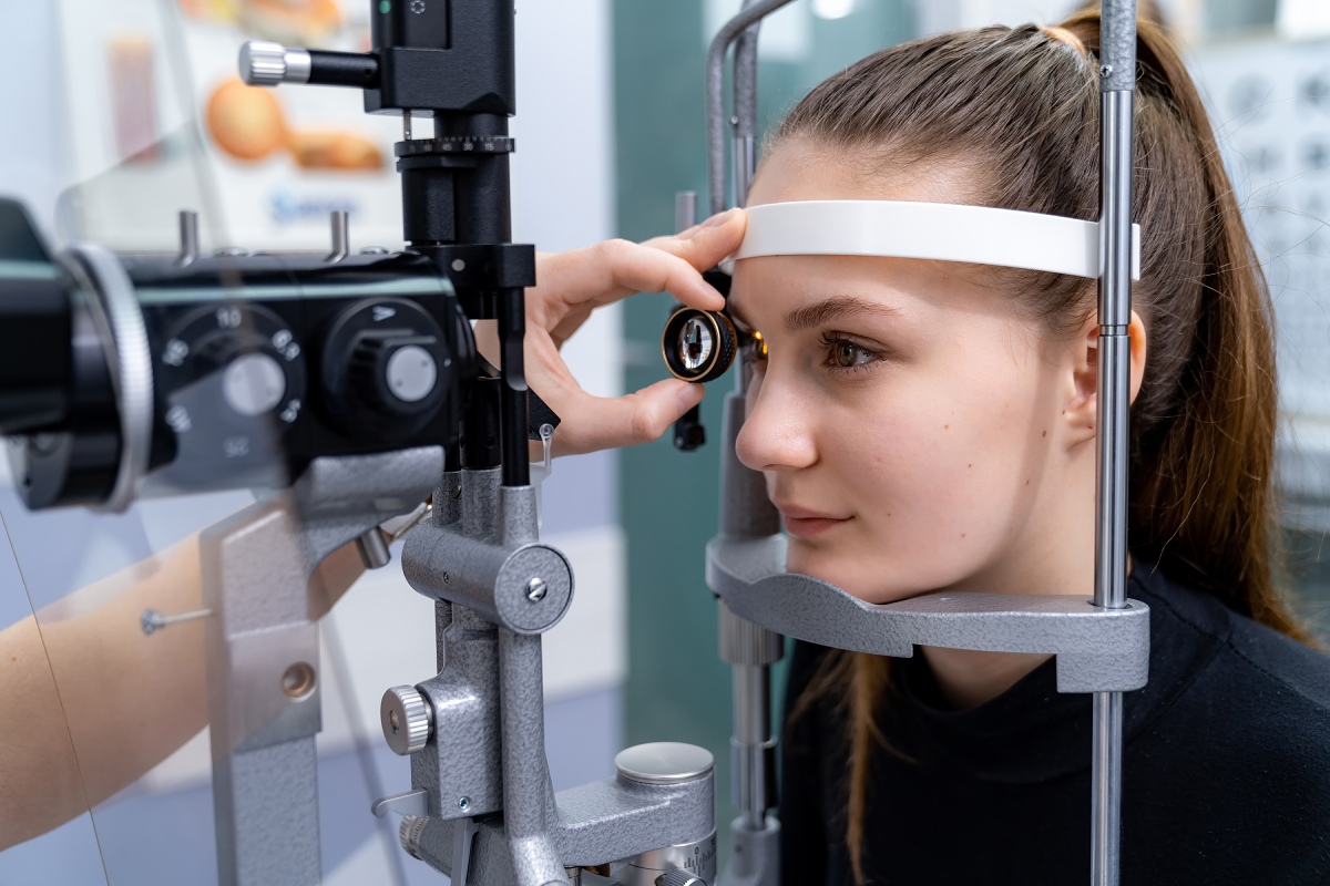 girl getting an eye exam